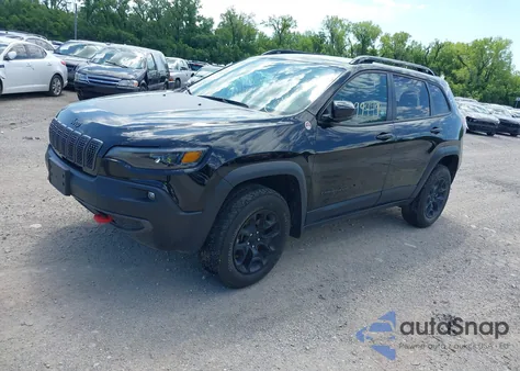 2022 Jeep Cherokee Trailhawk 4X4 z USA, uszkodzony, nr VIN 1C4PJMBX3ND541301